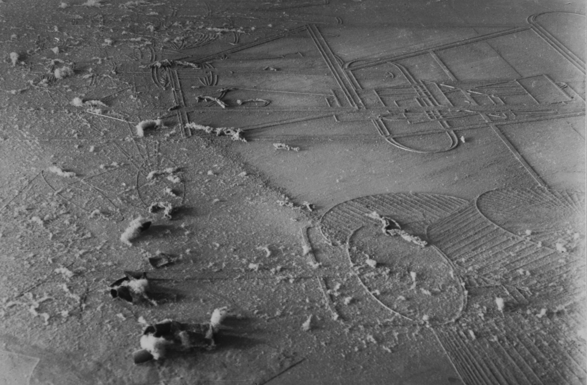 Élevage de poussière, Man Ray et Marcel Duchamp, 1920, Courtesy Galerie Françoise Paviot    ADAGP, Paris, 2015